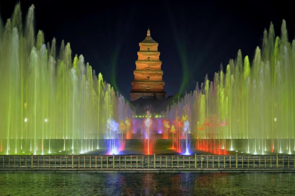 Ji Hotel Xi'An Dayanta Exterior photo